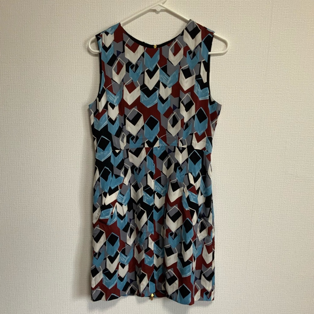 DVF mini dress fitted with decorative back zip